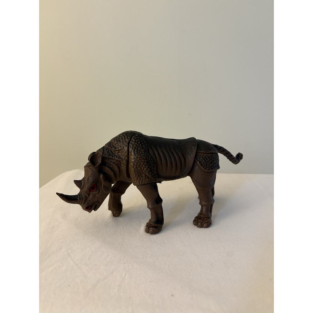 Vintage Imperial Rhino Dragons Knights & Daggers Battle Beast Figure Toy 1984